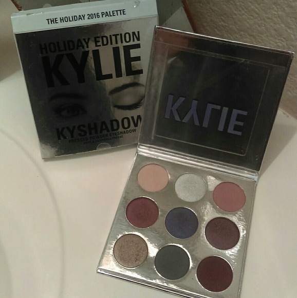 Kylie Cosmetics Other - Kylie Holiday 2016 Palette
